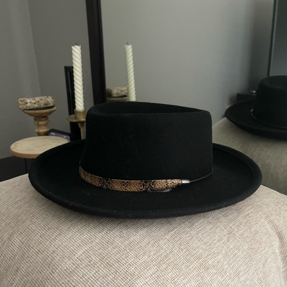 Black fedora Woven hat
